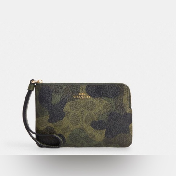 Coach Zip Sig Camo Wristlet - Picture 1 of 7